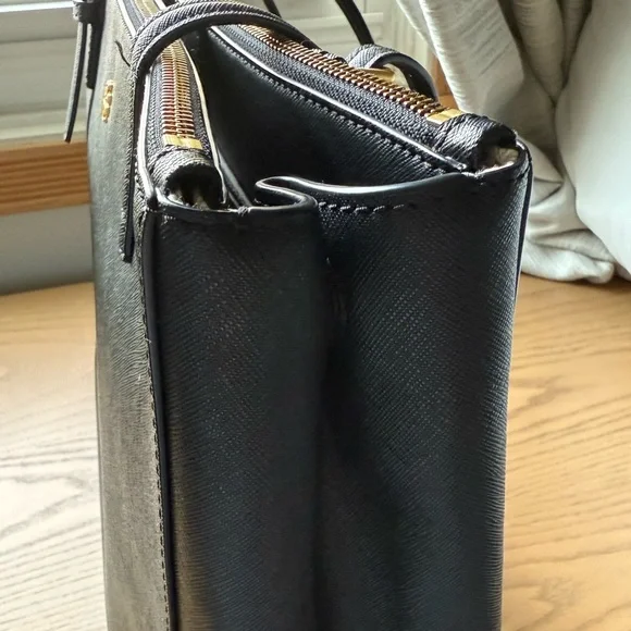 Tory Burch Black Saffiano Leather Tote Bag - Picture 2 of 9